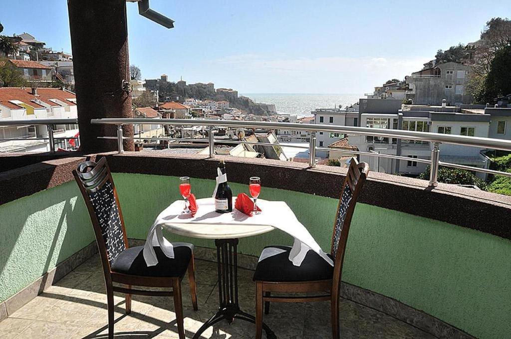 Hotel Hoti Ulcinj Exteriér fotografie