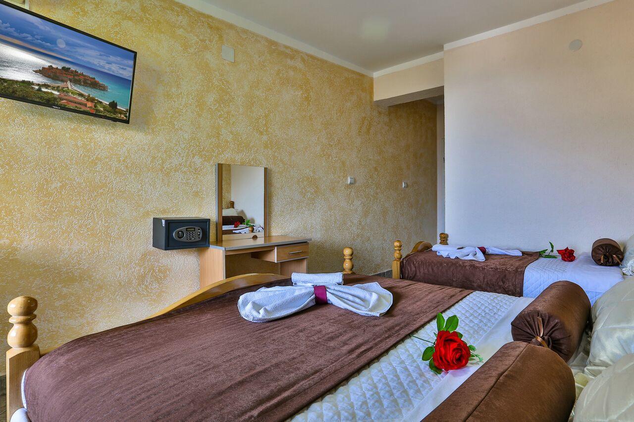 Hotel Hoti Ulcinj Exteriér fotografie