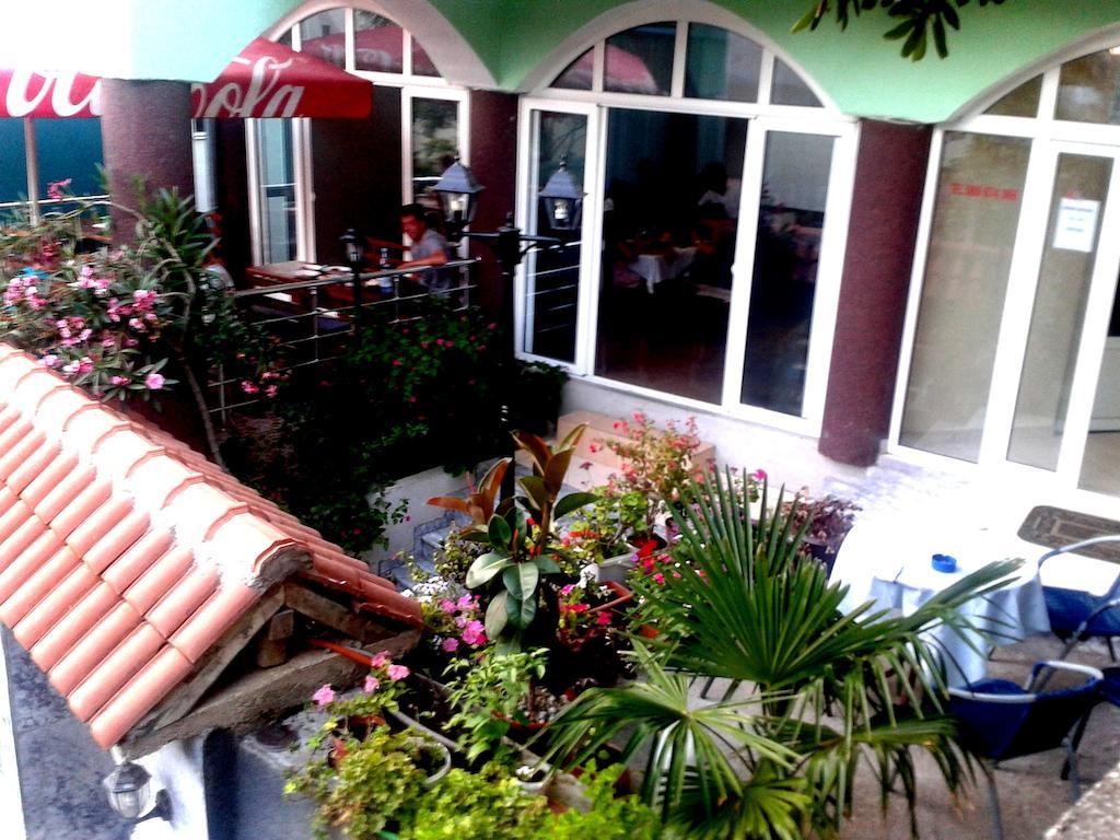 Hotel Hoti Ulcinj Exteriér fotografie